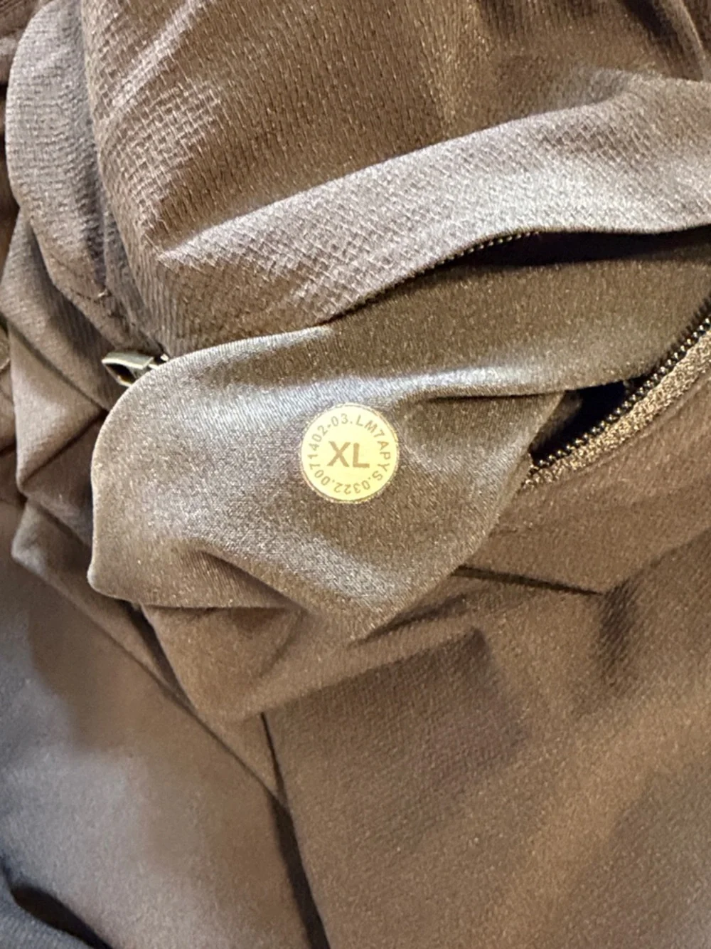 Lululemon License To Train 7" Linerless Shorts Style LM7APYS - Picture 8 of 8